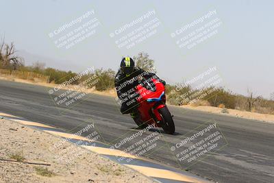 media/Mar-28-2022-Superbike Trackdays (Mon) [[b8603d0f67]]/Open Track Time/Turn 3 Inside/